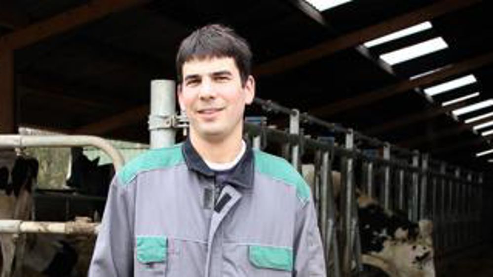 Économie. Benoît Sidaner estime qu’avec le tapis d’alimentation double, il a économisé 300 m² de charpentes couvertes et de surfaces bétonnées.